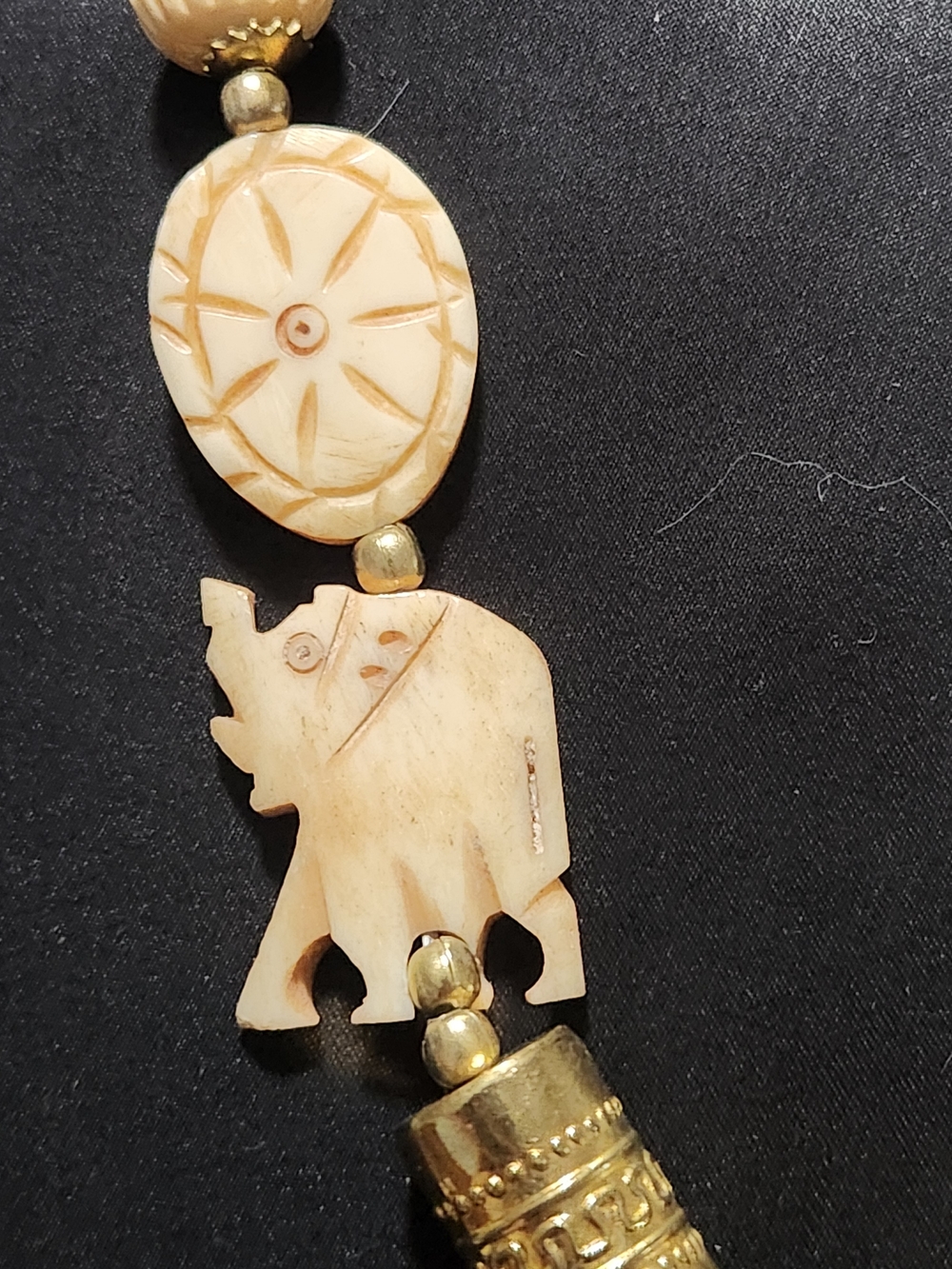 Vintage Carved Bovine Bone Elephant Statement Necklace India 1970s - Picture 4 of 6
